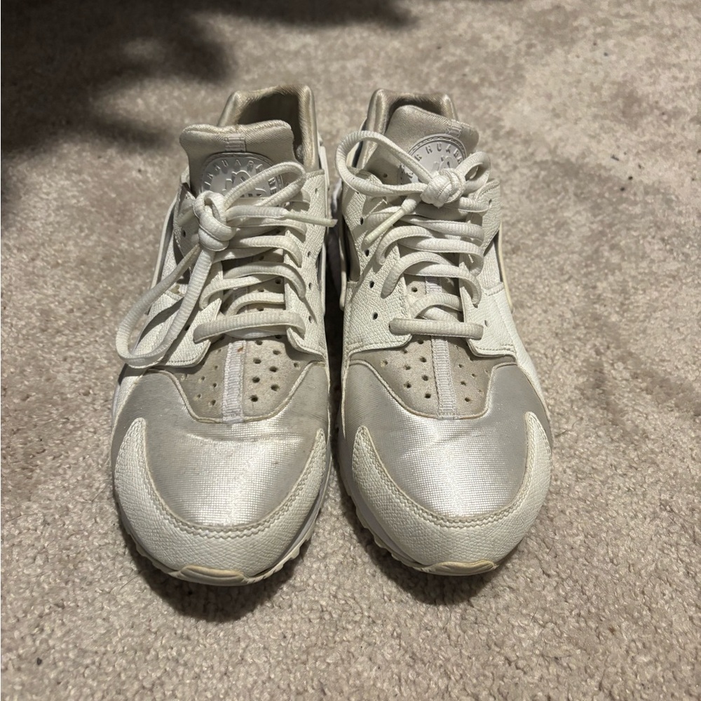 Women’s Nike huarache